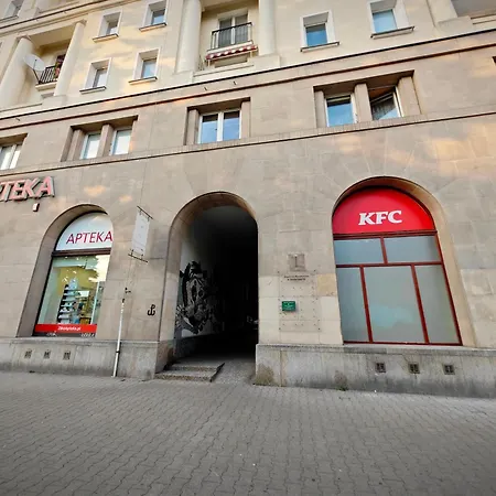 アパート Metro Retro Center